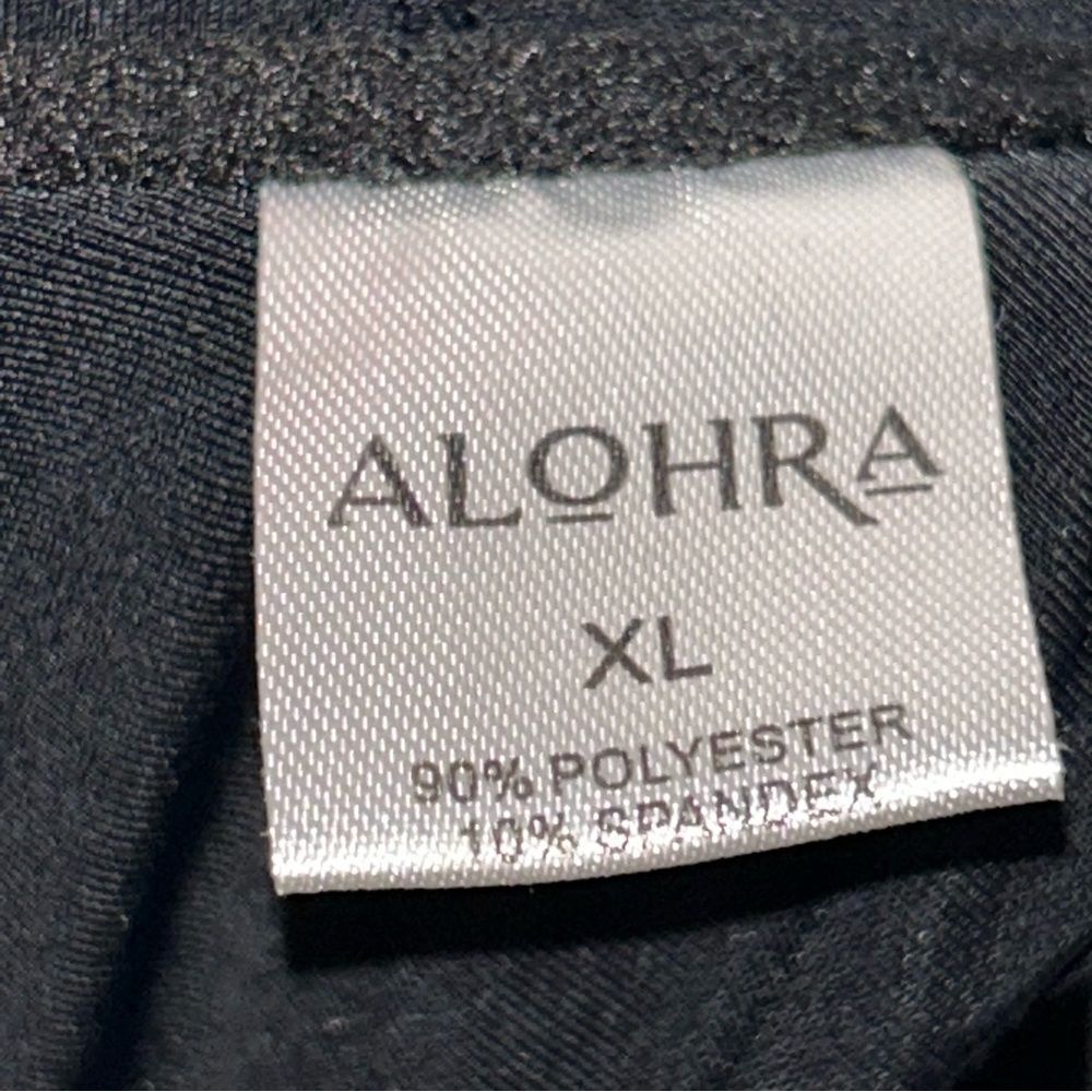 ALOHRA Two Piece Ribbed Cheeky Thong Bikini Swimsuit Set - Picture 6 of 8